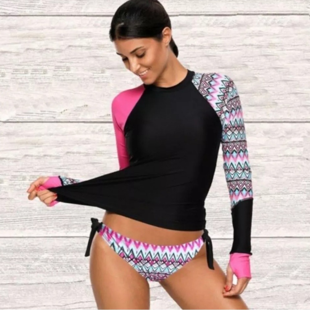 Juniors Plus Size 2 Pcs. Black & Pink Geometric Print Rash Guard Swimsuit Sz 2XL